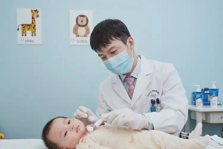 嬰兒脖子長濕疹可不可以根治(圖3)