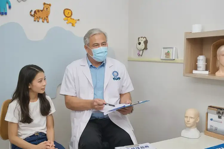 小孩手上偶爾起濕疹可不可以根治(圖1)