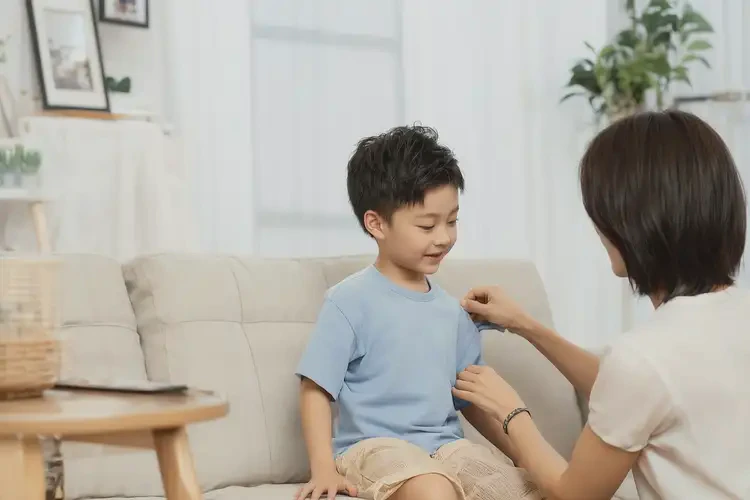 小孩肚子容易起濕疹不管它會(huì)自己好嗎(圖2)