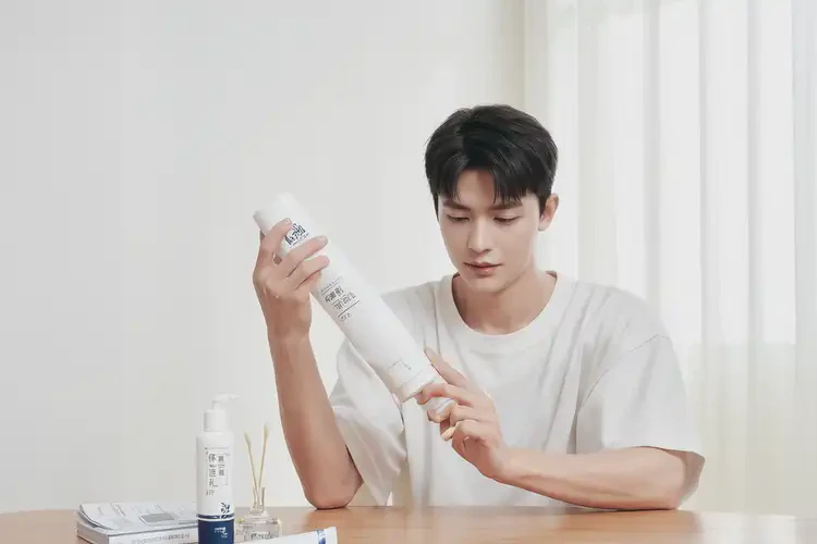 男人手臂經(jīng)常起濕疹不管它會(huì)自己好嗎(圖3)