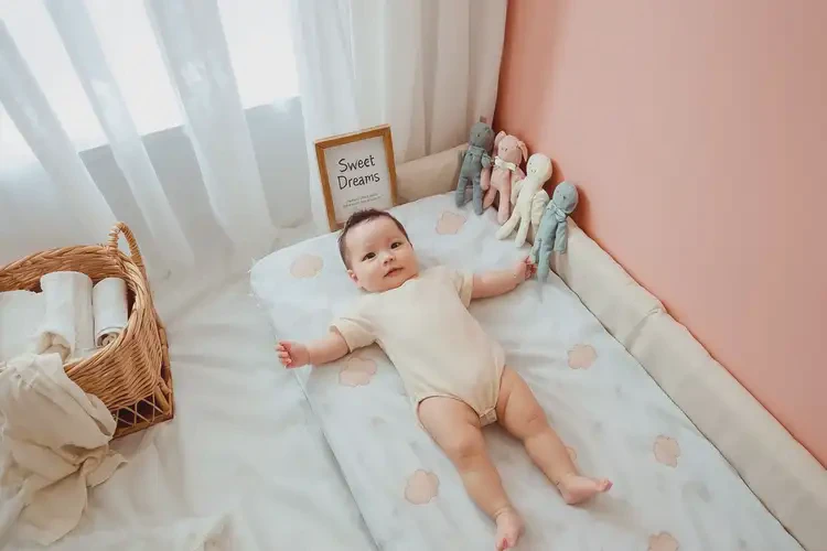 宝宝脖子容易起湿疹不管它会自己好吗(图2)