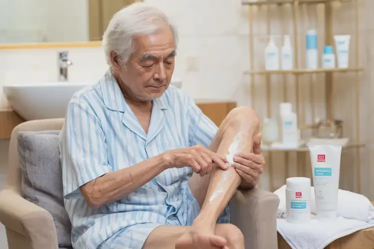 高齡老人腳上出現(xiàn)濕疹能不能根治(圖2)