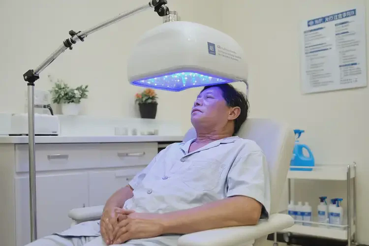 男人面部起濕疹能不能根治(圖2)