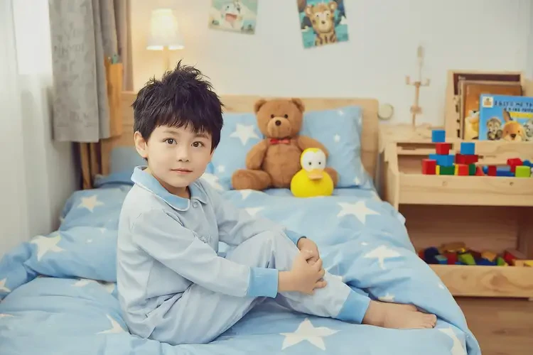 孩子脖子出濕疹不管它會自己痊愈嗎(圖1)