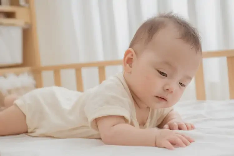 嬰兒手臂上容易長濕疹可不可以根治(圖1)