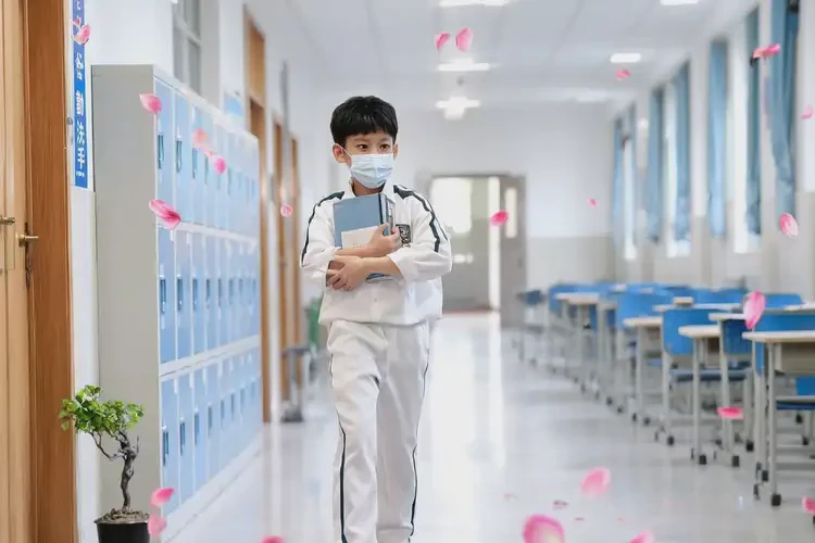 中學生脖子偶爾長濕疹可不可以根治(圖1)