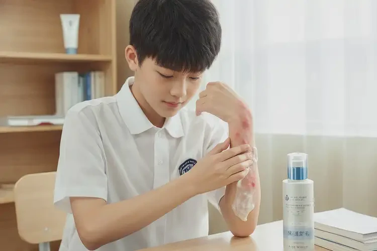 中學生脖子偶爾長濕疹可不可以根治(圖2)