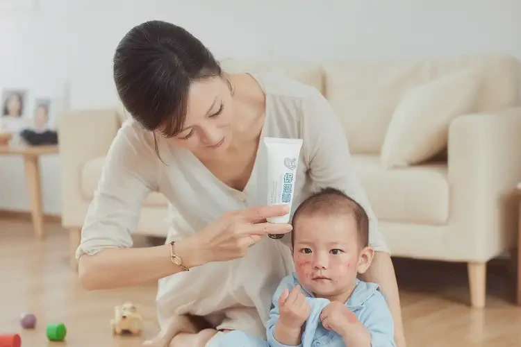 幼兒手上出濕疹可不可以徹底自愈(圖3)