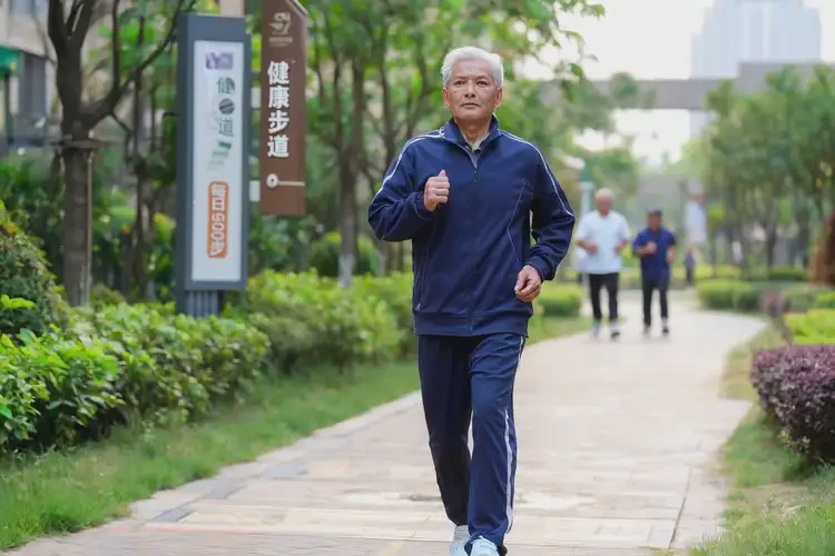 老年人睡前血糖14(圖1)