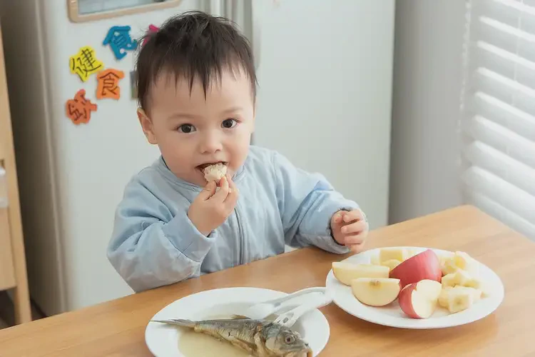 幼兒大腿經(jīng)常起濕疹可不可以根治(圖1)