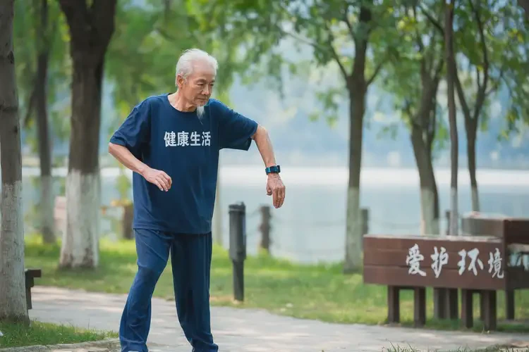 老人屁股偶爾長濕疹可不可以根治(圖2)