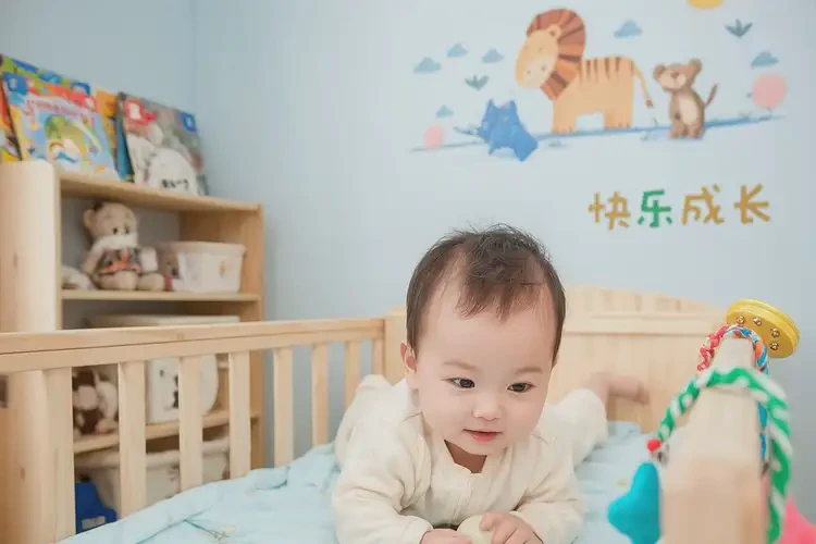 嬰兒脖子容易長(zhǎng)濕疹可不可以根治(圖1)