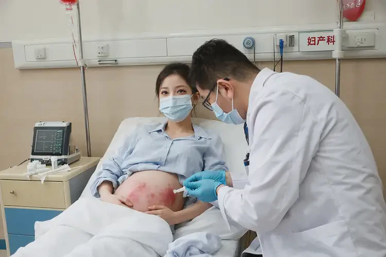 產(chǎn)婦肚子上長(zhǎng)濕疹可不可以根治(圖2)