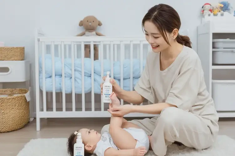 寶寶脖子上出現濕疹可不可以根治(圖3)