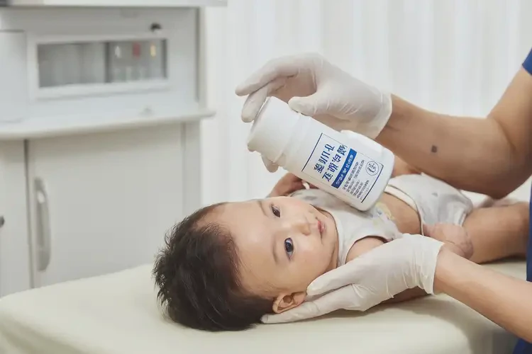 嬰幼兒脖子上經(jīng)常長濕疹可不可以根治(圖2)