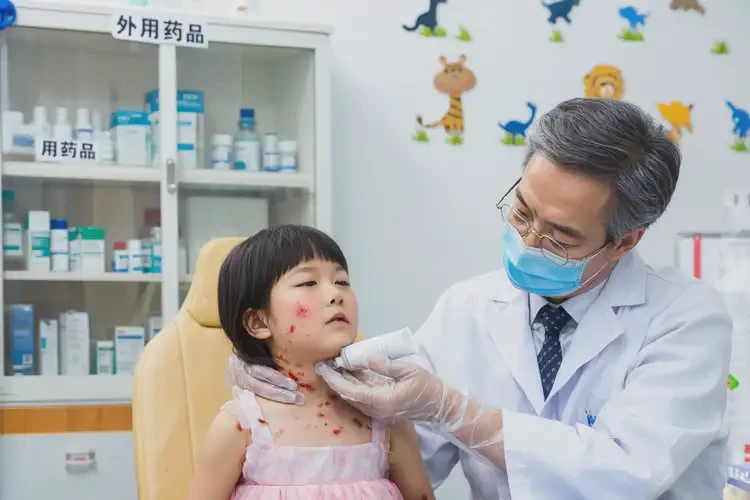 幼兒脖子上出濕疹可不可以根治(圖3)