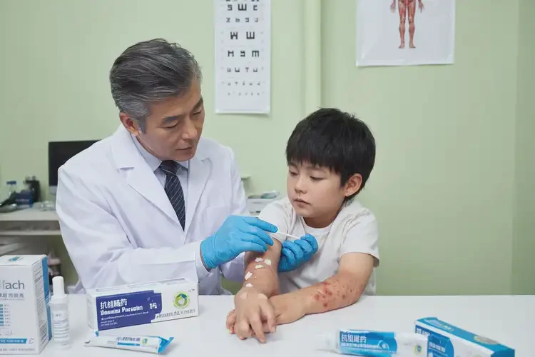 小孩肚子經(jīng)常長濕疹可不可以根治(圖3)