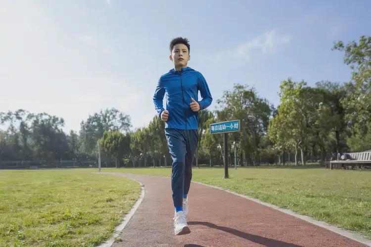 青少年脖子上容易長濕疹可不可以根治(圖1)