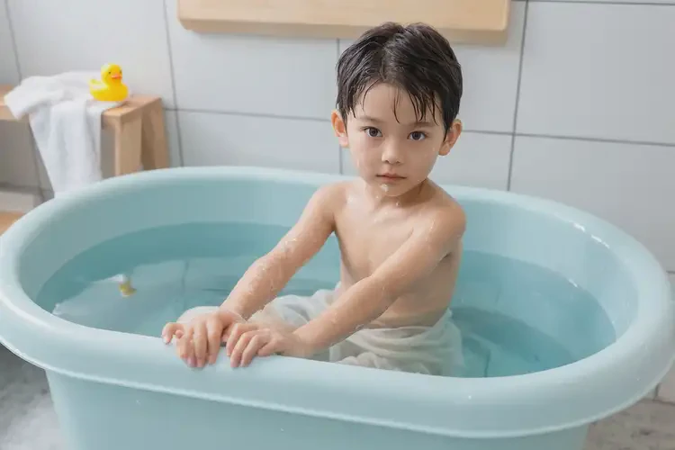 兒童大腿上長濕疹可不可以根治(圖1)