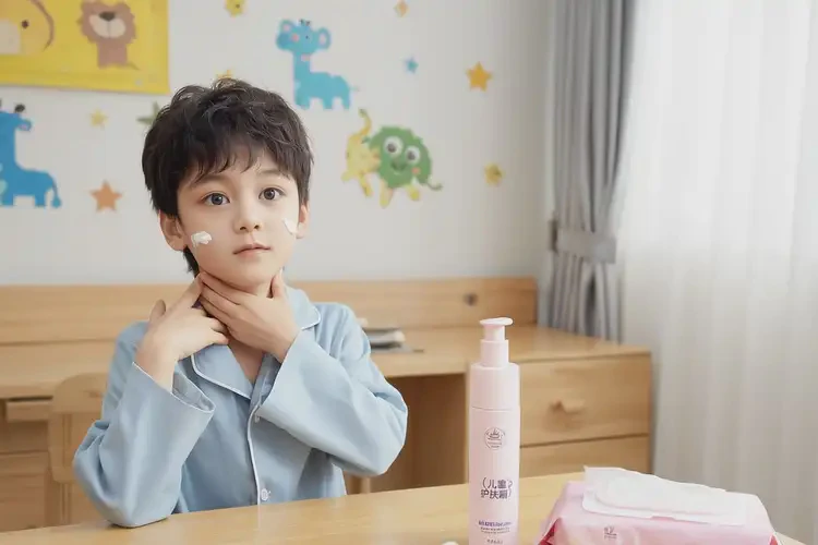 小兒脖子上偶爾起濕疹可不可以根治(圖2)