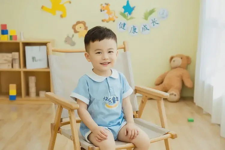 少兒小腿上偶爾長(zhǎng)濕疹可不可以根治(圖1)