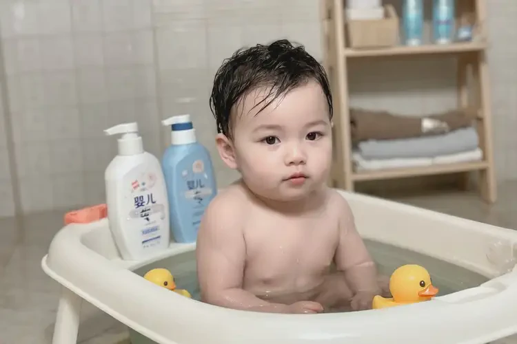 寶寶臉上起濕疹可以治好嗎(圖3)