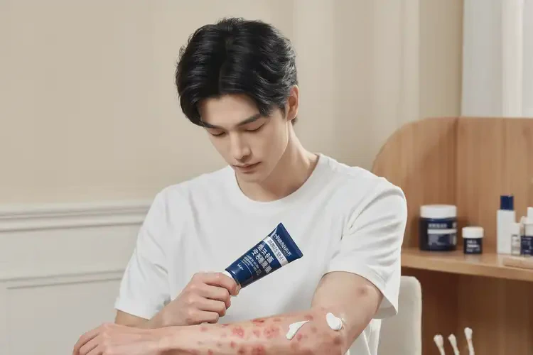 青年人手臂偶爾起濕疹可不可以根治(圖2)