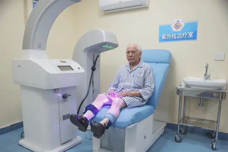 老人大腿上有濕疹能靠自己自愈嗎(圖1)