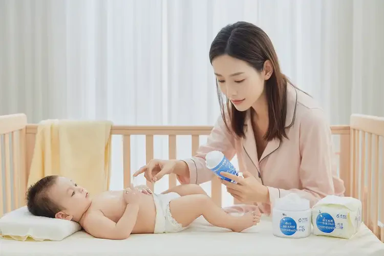 嬰兒身上經常起濕疹可以治好嗎(圖3)