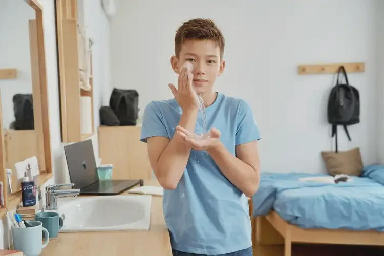 大学生脸上经常起湿疹可不可以彻底自愈(图3)