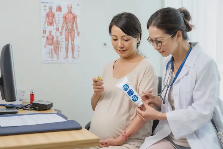 孕婦全身長濕疹可以徹底自愈嗎(圖4)