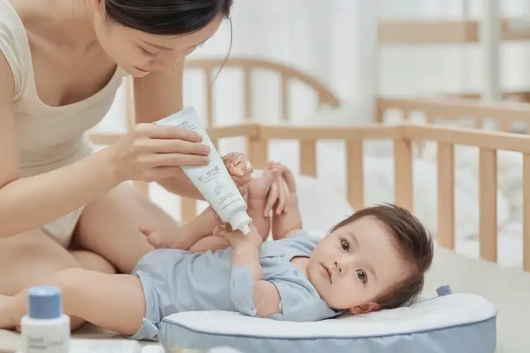 嬰幼兒小腿上有濕疹可不可以根治(圖2)