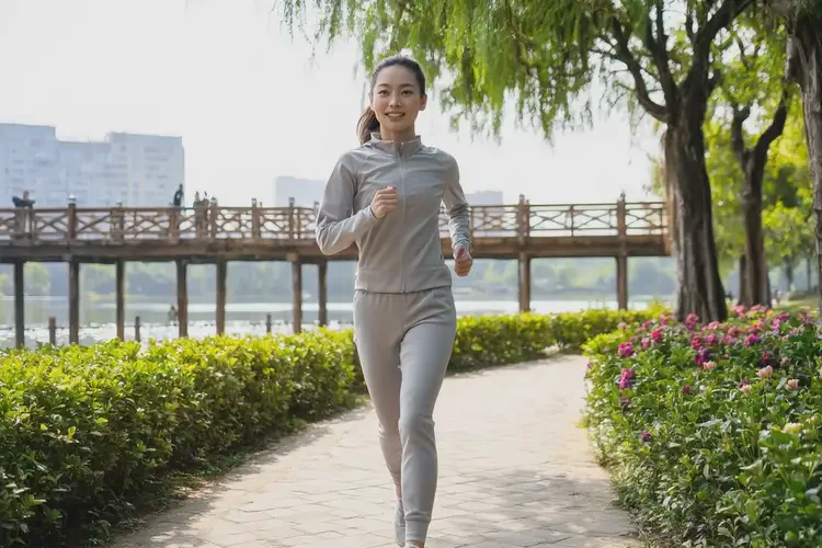 产妇脖子经常长湿疹可不可以根治(图1)