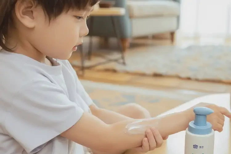 兒童手臂上長濕疹可不可以根治(圖2)