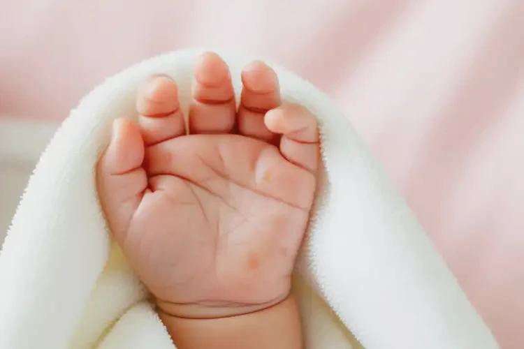 嬰兒手上偶爾起濕疹可不可以根治(圖4)