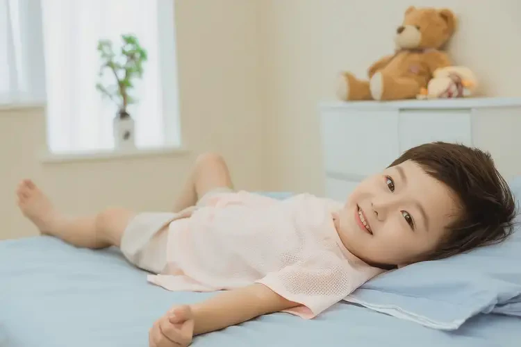 小兒肚子上經(jīng)常起濕疹可不可以根治(圖1)