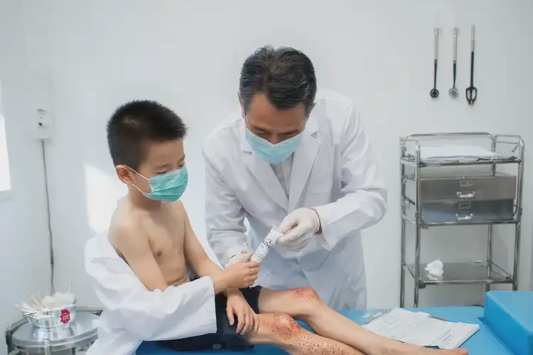 孩子大腿上出現(xiàn)濕疹可不可以徹底自愈(圖3)