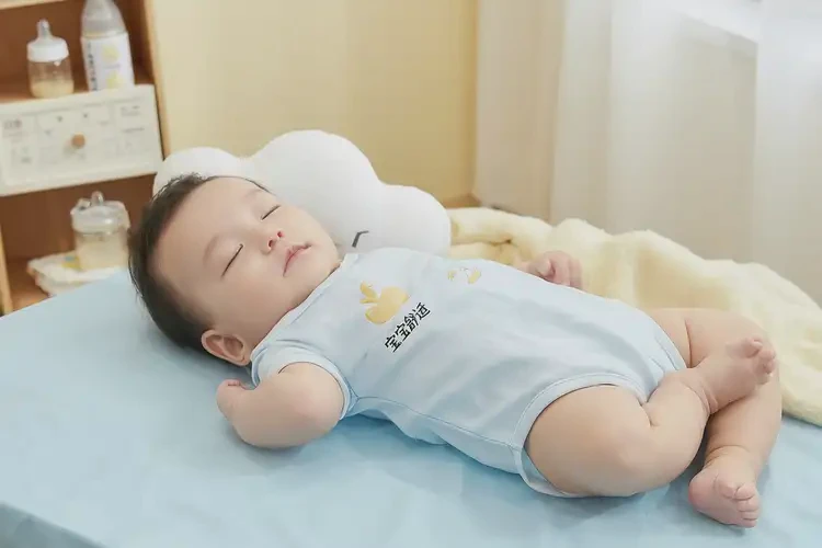 嬰兒大腿上偶爾起濕疹可以治好嗎(圖1)