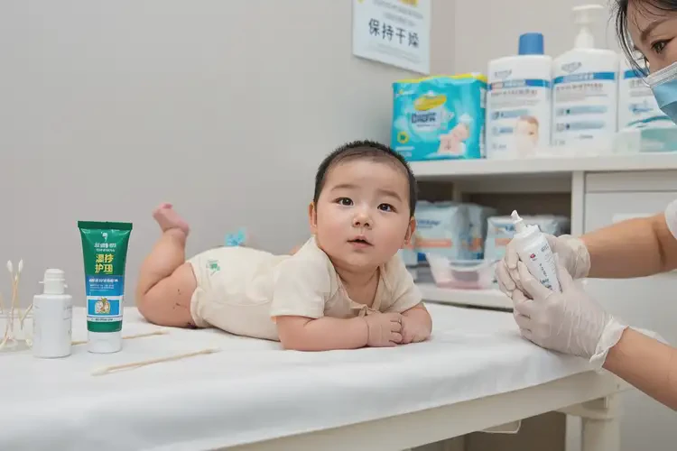 小兒屁股上偶爾長濕疹可不可以根治(圖4)