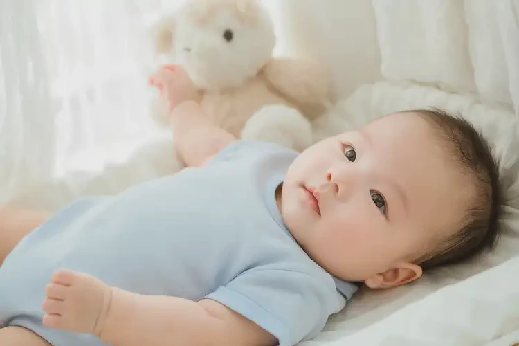 嬰兒手臂偶爾長(zhǎng)濕疹可不可以根治(圖1)