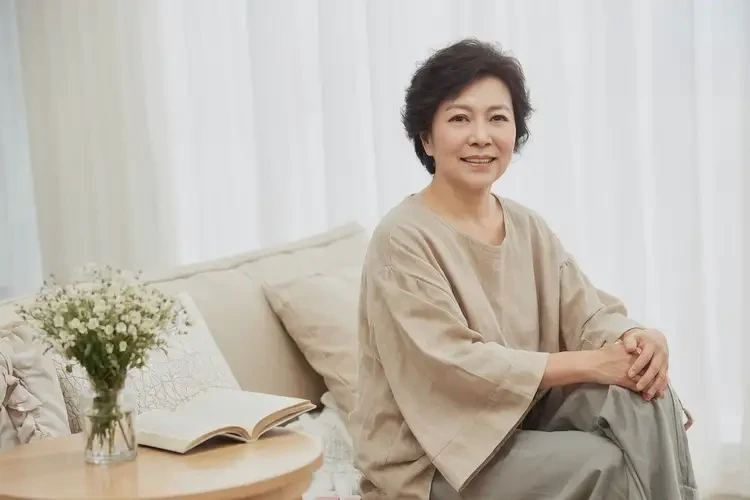 哺乳期媽媽脖子上偶爾起濕疹能徹底自愈嗎(圖1)