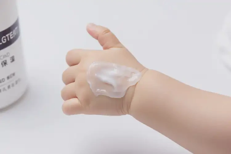 宝宝手上经常起湿疹可以治好吗(图3)