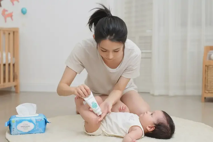 嬰幼兒臉上出濕疹可以治好嗎(圖3)