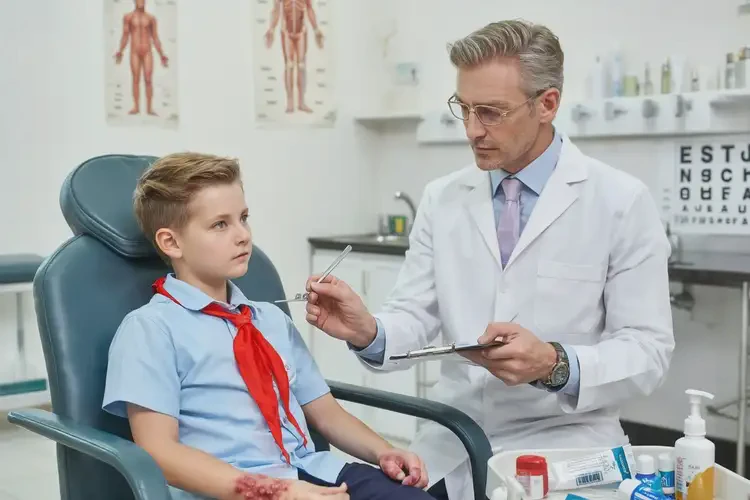 小學(xué)生手臂上經(jīng)常起濕疹能夠徹底治愈嗎(圖2)