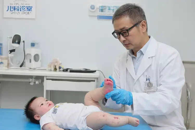 嬰幼兒腳上有濕疹可以治好嗎(圖3)