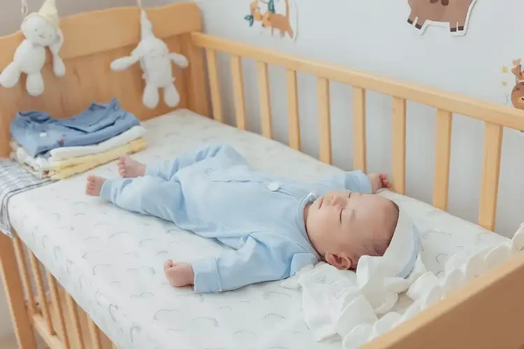 嬰兒肛周經(jīng)常起濕疹可以治好嗎(圖1)