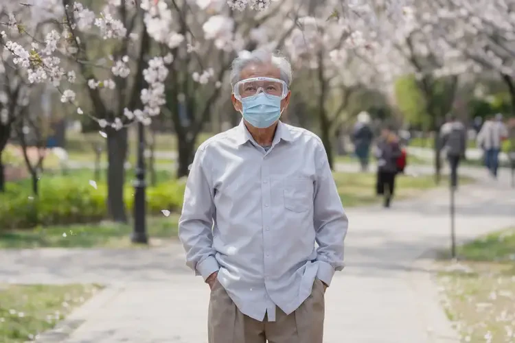 老人四肢出現濕疹可以治好嗎(圖2)