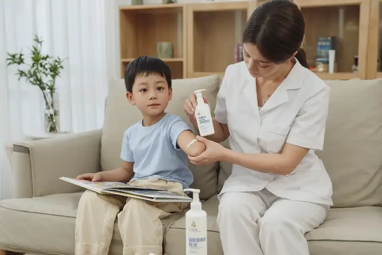 小孩大腿经常起湿疹能靠自己自愈吗(图2)