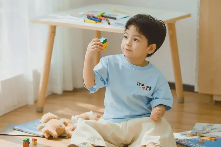 小孩面部出現(xiàn)濕疹能徹底自愈嗎(圖1)