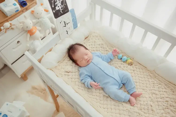 新生兒小腿上起濕疹可不可以根治(圖1)